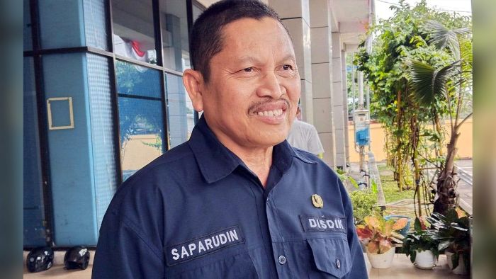 Plt Kepala Disdikbud Bontang, Saparudin. Foto: BorneoFlash/IST