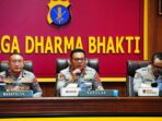 Kapolda Kaltim, Irjen Pol Endar Priantoro, S.H., S.I.K., C.F.E., M.H., Pimpin Rapat kesiapan penuh dalam mengawal kelancaran PSU di Kabupaten Mahakam Ulu, di Ruang Rupatama Polda Kaltim, Rabu (14/5/2025). Foto: HO/Humas Polda Kaltim