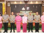 Polda Kaltim menggelar acara pisah sambut Irwasda Polda Kaltim di Gedung Mahakam, pada Kamis (1/5/2025). Foto: HO/Humas Polda Kaltim