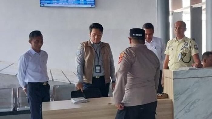 Satuan Binmas Polresta Balikpapan kembali turun langsung ke lapangan untuk memastikan keamanan dan kenyamanan masyarakat, Kamis (29/5/2025). Foto: HO/Humas Polresta Balikpapan