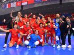 Skuad Timnas Futsal Putri Indonesia Bersama Pelatih dan Staff. Foto: HO/pssi.org