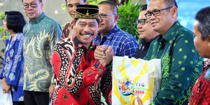 Wakil Bupati PPU, Abdul Waris Muin menyambut tamu daerah dalam acara gala dinner sebagai awal dimulainya kegiatan TTG ke-XI Tingkat Provinsi. Foto: HO/Dok. Humas Setdakab PPU
