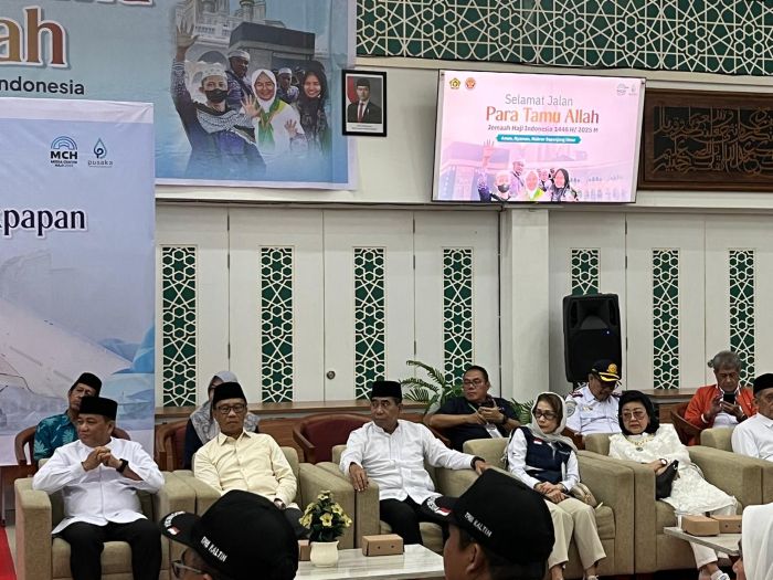Yono Suherman Hadiri Pelepasan 360 Jemaah Haji Balikpapan Kloter Pertama 