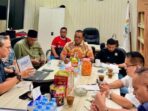 Wakil Ketua Komisi III DPRD Kota Balikpapan, Halili Adinegara saat memimpin Rapat Dengar Pendapat dengan Sinar Mas sebagai pengembang Perumahan Grand City. Foto: BorneoFlash/IST