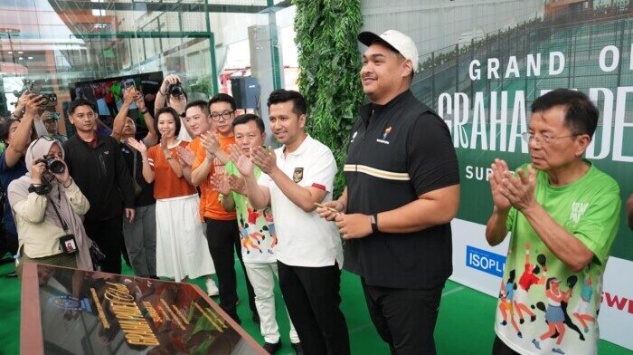 Menteri Pemuda dan Olahraga Republik Indonesia (Menpora RI), Dito Ariotedjo, secara resmi membuka Graha Padel Club di kawasan Graha Famili No. 9, Surabaya, Jawa Timur. Foto: HO/Kemenpora RI