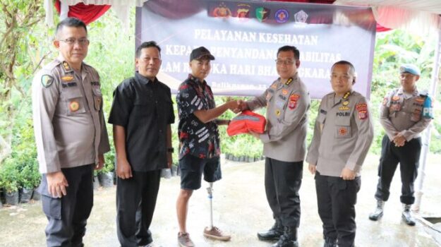 Biddokkes Polda Kaltim menggelar kegiatan layanan kesehatan gratis dan inklusif diberikan khusus kepada para penyandang disabilitas Bertempat di Kota Balikpapan, Kamis (12/6/2025). Foto: HO/Humas Polda Kaltim