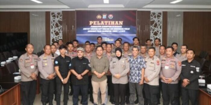 Bidhumas Polda Kaltim menggelar Pelatihan Peningkatan Kemampuan Fotografer, Content Creator/Copy Writing, dan Komunikasi Publik Tahun Anggaran 2025, pada Kamis (12/6/2025). Foto: HO/humas Polda Kaltim