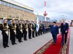 Presiden Republik Indonesia, Prabowo Subianto, tiba di Bandara Internasional Pulkovo, St. Petersburg. Foto: X/@KemensetnegRI