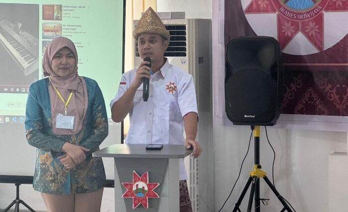 Ketua Ikabes Sriwijaya Balikpapan Periode 2025-2029, Hendi Rofiansyah Didampingi Istri dr. Rissa Norenda. Foto: HO/Ikabes Sriwijaya Balikpapan
