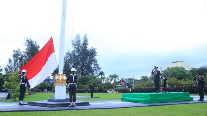 Kodam VI/Mulawarman menggelar Upacara Peringatan Hari Lahir Pancasila Tahun 2025 di Lapangan Upacara Makodam VI/Mlw, pada Senin (02/06/25). Foto: HO/Pendam VI/Mlw