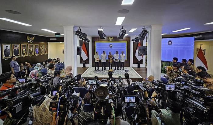 Menteri Energi dan Sumber Daya Mineral, Bahlil Lahadalia, menyampaikan keterangannya di Istana Kepresidenan Jakarta, pada Selasa, 10 Juni 2025. Foto: setkab.go.id/BPMI Setpres