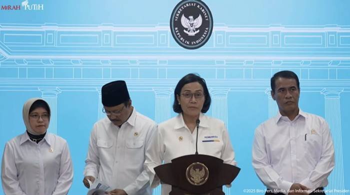 Foto: Menteri Keuangan, Sri Mulyani dalam Keterangan Pers Menteri Usai Ratas Terkait Stimulus Ekonomi, Kantor Presiden, 2 Juni 2025. (Tangkapan Layar)