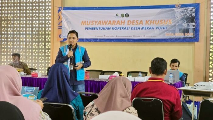 PLN UP3 Nusantara berikan edukasi dan sosialisasi layanan kelistrikan bagi warga Desa Sukaraja, Kecamatan Sepaku, pada Minggu (29/6/2025). Foto: HO/PLN UID Kaltimra