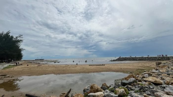 Pantai Segara Sari Manggar Balikpapan. Foto: BorneoFlash/Niken Sulastri