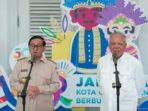 Penandatanganan MoU antara Badan Otorita IKN dengan sejumlah BUMD dan Badan Layanan Umum Daerah (BLUD) Pemerintah Provinsi DKI Jakarta di Balai Agung, Jakarta Pusat, Senin (16/6/2025). Foto: HO/Humas Otorita IKN