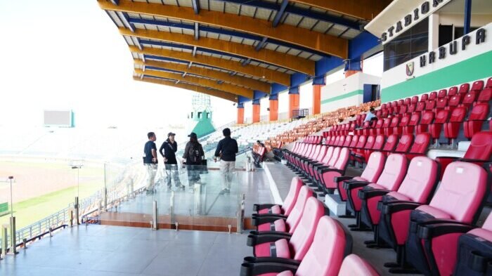 Perwakilan OC Piala Presiden 2025 melakukan kunjungan langsung ke Stadion Si Jalak Harupat, Kabupaten Bandung, pada Senin (16/6/2025). Foto: HO/pssi.org