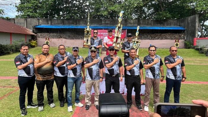Polda Kaltim Gelar Lomba menembak dalam rangka memperingati Hari Bhayangkara ke-79, yang berlangsung di Lapangan Tembak Satbrimob Polda Kaltim, pada hari Sabtu (21/6/2025). Foto: BorneoFlash/Niken Sulastri