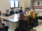 Puluhan siswa yang tergabung dalam Duta Pelajar SMA Negeri 6 Balikpapan melakukan kunjungan inspiratif ke Mapolresta Balikpapan, Pada Senin (2/6/2025). Foto: HO/Humas Polresta Balikpapan