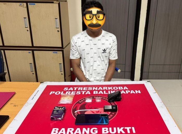 Satresnarkoba Polresta Balikpapan berhasil meringkus seorang residivis narkoba Beserta Barang Bukti. Foto: HO/Humas Polresta Balikpapan