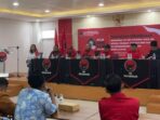 Suasana Sarasehan Bulan Bung Karno yang digelar DPC PDI Perjuangan Kota Samarinda di Aula DPD PDI Perjuangan Kalimantan Timur, Sabtu (21/6/2025). Foto: BorneoFlash/Nur Ainunnisa