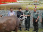 Kodam VI/Mulawarman Terima bantuan dari BPIP RI berupa pompa air dan hewan kurban yang diserahkan Langsung Oleh Kepala BPIP RI, Prof. Drs. KH. Yudian Wahyudi, MA., Ph.D., kepada Pangdam VI/Mulawarman, Mayjen TNI Rudy Rachmat Nugraha, S.I.P., M.Sc., , pada Selasa (03/06/2025). Foto: HO/Pendam VI/Mlw