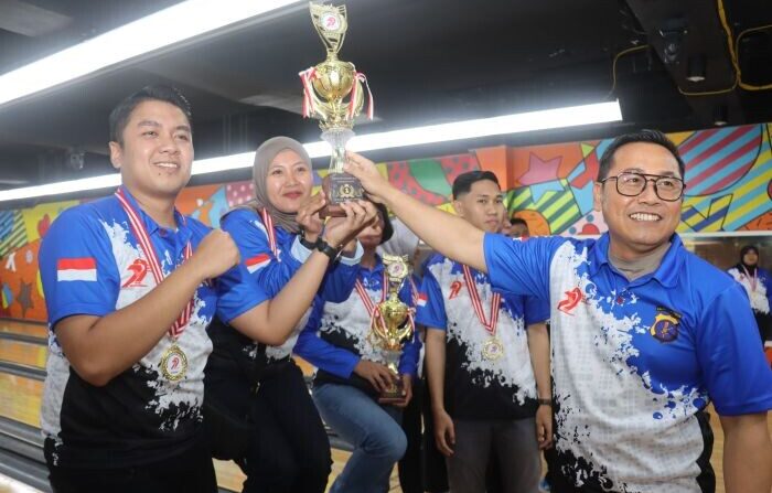 Turnamen Bowling Kapolresta Cup 2025 di Gedung Bowling BSB Balikpapan Cetak 10 Jawara, pada Selasa (17/6/2025). Foto: HO/Humas Polresta Balikpapan