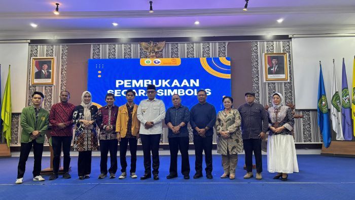 Wakil Gubernur Kaltim, Seno Aji saat membuka kegiatan Mukernas XI Forum Nasional Sosial Masyarakat (Fornassosmas) Badan Eksekutif Mahasiswa (BEM) Se-Indonesia yang digelar di Universitas Mulawarman, Pada Kamis (26/6/2025). Foto: BorneoFlash/Nur Ainunnisa