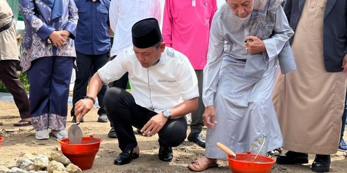 Letakkan Batu Pertama Ponpes Daarul Falaah, Wagub Seno Dorong SDM Islami di Kaltim