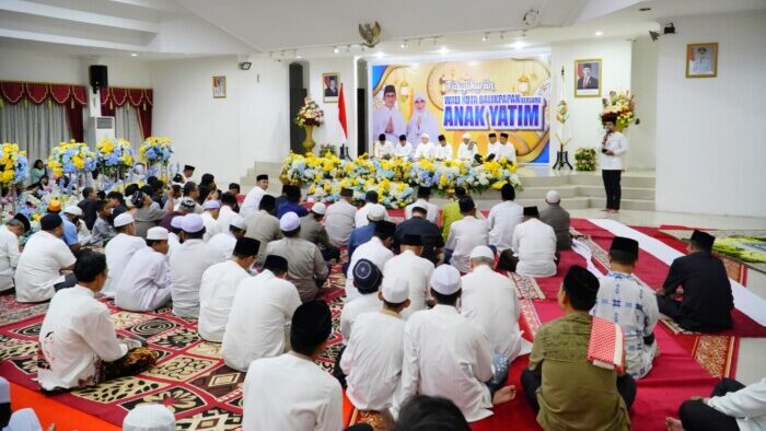 Wali Kota Balikpapan H. Rahmad Mas’ud menggelar acara silaturahmi dan syukuran Usai melaksanakan ibadah haji di Aula Rumah Jabatan Wali Kota, pada Jumat sore (13/6/2025). Foto: HO/Humas Pemkot Balikpapan