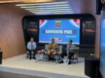 Wali Kota Samarinda, Andi Harun dalam Konferensi Pers, pada Senin (2/6/2025). Foto: BorneoFlash/Nur Ainunnisa