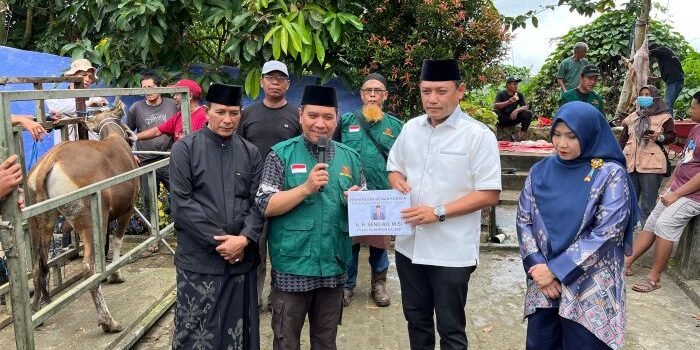 Masjid Alam Semesta Terima 11 Hewan Kurban dari Pemprov Kaltim