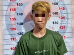 AM (35) diamankan di Polres Bontang setelah karena membawa narkotika jenis sabu di kawasan Kampung Salak, Kamis (12/6/2025). Foto: HO/Polres Bontang