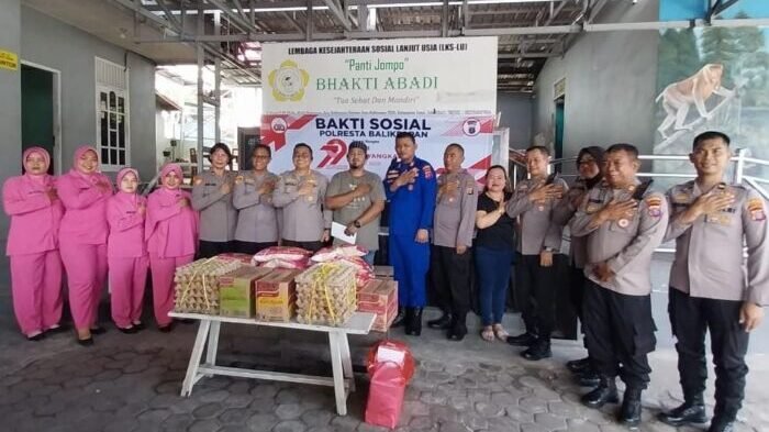 Polresta Balikpapan menggelar aksi Bakti Sosial dengan menyasar dua lembaga sosial sekaligus, dalam rangka menyambut Hari Bhayangkara ke-79 yang jatuh pada 1 Juli 2025. Foto: HO/Humas Polresta Balikpapan