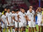 Skuad timnas U-23 Indonesia usai melawan Vietnam di final ASEAN U-23 Cahmpionship 2025 di SUGBK dengan skor kekalahan 1-0 (29/7/2025). Foto: ANTARA/Dhemas Reviyanto/wpa