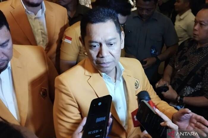 Wakil Ketua DPR RI Adies Kadir di Jakarta, Jumat (18/7/2025).Foto : ANTARA/Bagus Ahmad Rizaldi
