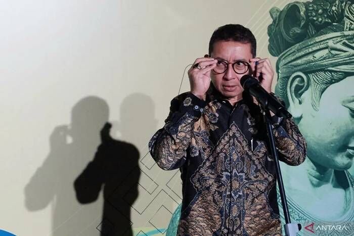 Menteri Kebudayaan Fadli Zon memberikan keterangan pers usai acara Embassy Briefing of Culture, Heritage, Art, Narrative, Diplomacy and Innovation (CHANDI) Summit 2025 di Jakarta, Jumat (4/7/2025). ANTARA/Adimas Raditya Menteri Kebudayaan Fadli Zon memberikan keterangan pers usai acara Embassy Briefing of Culture, Heritage, Art, Narrative, Diplomacy and Innovation (CHANDI) Summit 2025 di Jakarta, Jumat (4/7/2025). ANTARA/Adimas Raditya