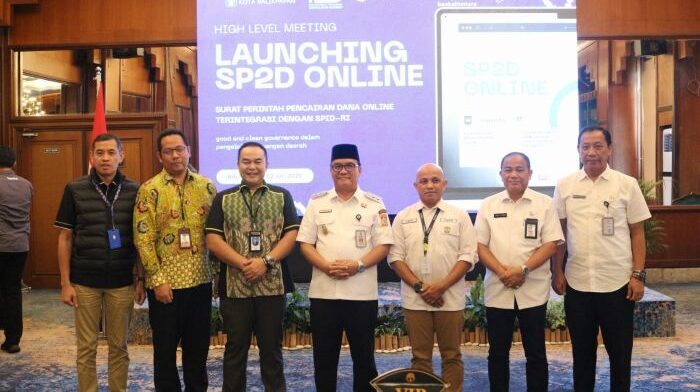 High-Level Meeting (HLM) Percepatan dan Perluasan Digitalisasi Daerah (P2DD), di Grand Senyiur Hotel Balikpapan, pada hari Rabu (2/72025). Foto: BorneoFlash/Ardian