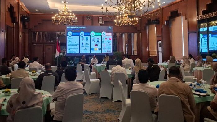 High-Level Meeting (HLM) Percepatan dan Perluasan Digitalisasi Daerah (P2DD), di Grand Senyiur Hotel Balikpapan, pada hari Rabu (2/7/2025). Foto: BorneoFlash/Niken Sulastri