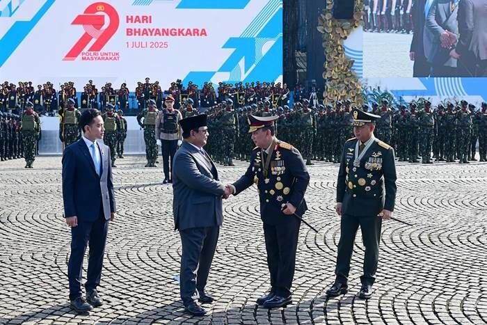 Sebagai bagian dari rangkaian Peringatan ke-79 Hari Bhayangkara, Presiden Prabowo Subianto meluncurkan Satuan Pelayanan Pemenuhan Gizi (SPPG) Polri yang digelar di Monumen Nasional (Monas), Jakarta pada Selasa (01/07/2025). Foto: setneg.go.id