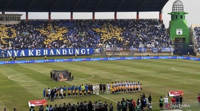Laga pembuka Piala Presiden 2025 di Stadion Si Jalak Harupat untuk Persib Bandung menghadapi Port FC pada hari Minggu (6/7/25). Foto: ANTARA/Rubby Jovan