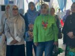 Istri Menteri Dalam Negeri, Tri Suswati Tito Karnavian,  Ketua Dekranasda Balikpapan, Hj. Nurlena Rahmad Mas'ud dan Istri Wakil Wali Kota Balikpapan, Hj. Siti Bagus Susetyo meninjau kesiapan lokasi perayaan puncak HUT ke-45 Dekranas di BSCC/Dome Balikpapan, pada Minggu (6/7/2025). Foto: BorneoFlash/Niken Sulastri