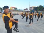 Jajaran Polresta Balikpapan menggelar momen penyegaran dengan olahraga pagi bersama yang berlangsung penuh semangat di halaman Mapolresta, Jumat (4/7/2025). Foto: HO/Humas Polresta Balikpapan