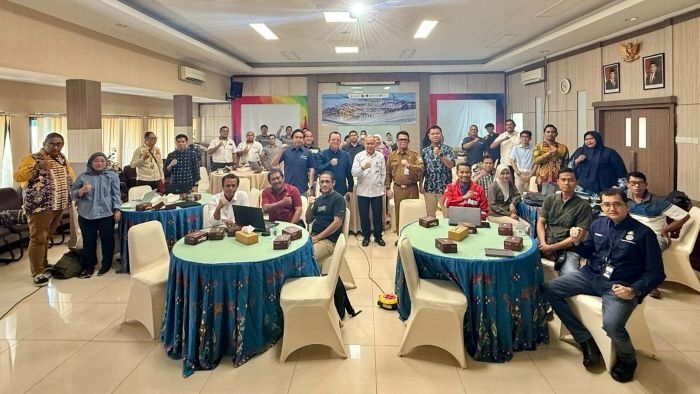 KKT bersama PT Pelabuhan Indonesia dan KSOP Kelas I Balikpapan menyelenggarakan Bimtek Pelaporan Pemberitahuan Perdagangan Antarpulau Barang (PAB) Tahap II. Foto: HO/PT KKT