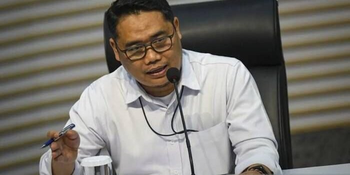 Direktur Penyidikan KPK Asep Guntur Rahayu menyampaikan pemaparan saat konferensi pers di Gedung Merah Putih KPK, Jakarta. Foto: ANTARA/Muhammad Ramdan/nym/pri.