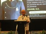 Kepala Badan Pengelolaan Pajak Daerah dan Retribusi Daerah (BPPDRD) Kota Balikpapan, Idham, saat High-Level Meeting (HLM) Percepatan dan Perluasan Digitalisasi Daerah (P2DD), di Grand Senyiur Hotel Balikpapan, pada hari Rabu (2/7/2025). Foto: BorneoFlash/Niken Sulastri