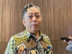 Kepala Disnakertrans Kaltim, Rozani Erawadi. Foto: BorneoFlash/Nur Ainunnisa