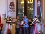 Kepala Perpusnas E Aminudin Aziz (kiri), dan Menteri Kebudayaan Fadli Zon (kanan) pada acara peringatan 200 tahun Perang Jawa di Perpusnas, Jakarta, Minggu (20/7/2025) malam. Foto : ANTARA/Pamela Sakina