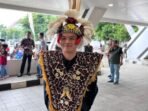 Kevin, salah satu penari yang terlibat dalam pembukaan taekwondo. Foto: BorneoFlash.com/Nur Ainunnisa