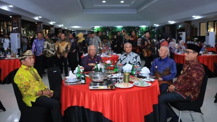 Kodam VI/Mulawarman digelar malam Silaturahmi Forkopimda Provinsi Kaltim, Kalsel, Kaltara, dan Otorita IKN di Lamin Kediaman Pangdam VI/Mlw, Jumat (11/07/2025). Foto: HO/Pendam VI/Mlw