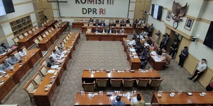 Komisi III DPR RI Bahas Revisi RUU KUHAP